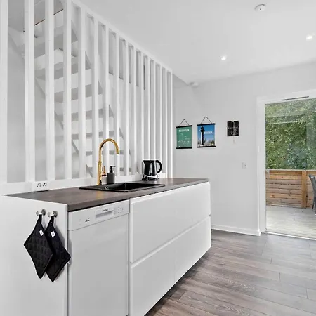 Lovely In Idyllic Surroundings 펜션