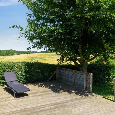 Lovely In Idyllic Surroundings Feriehus